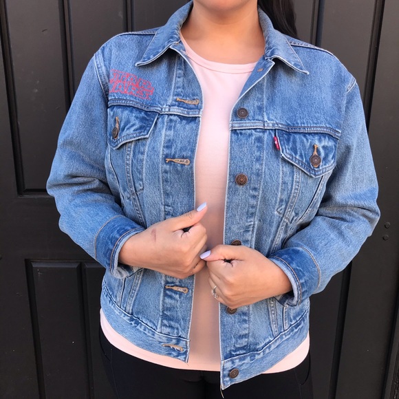 Levi’s Star Wars Jean Jacket • Levi's R2-D2 Jacket - Picture 4 of 8